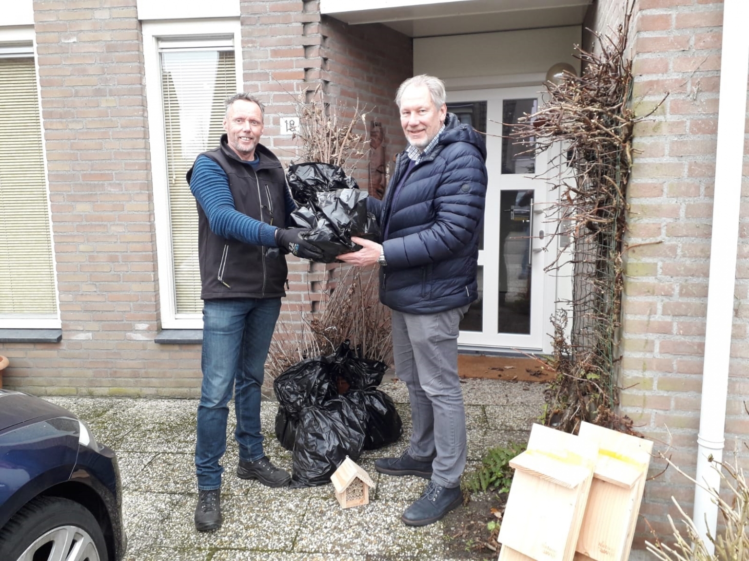 Veldhoven, Natuur in de Wijk, haag, helleberg, liguster, biodiversiteit, vogelhaag, beukenhaag